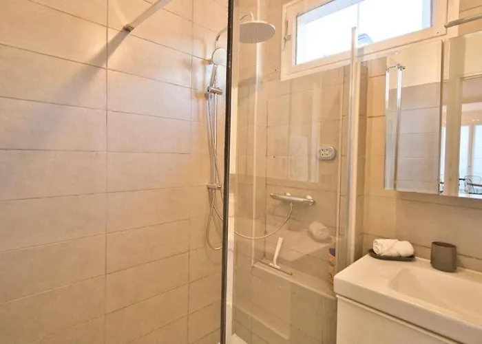 Apartament *grand T3*lumineux*vue*parking* *